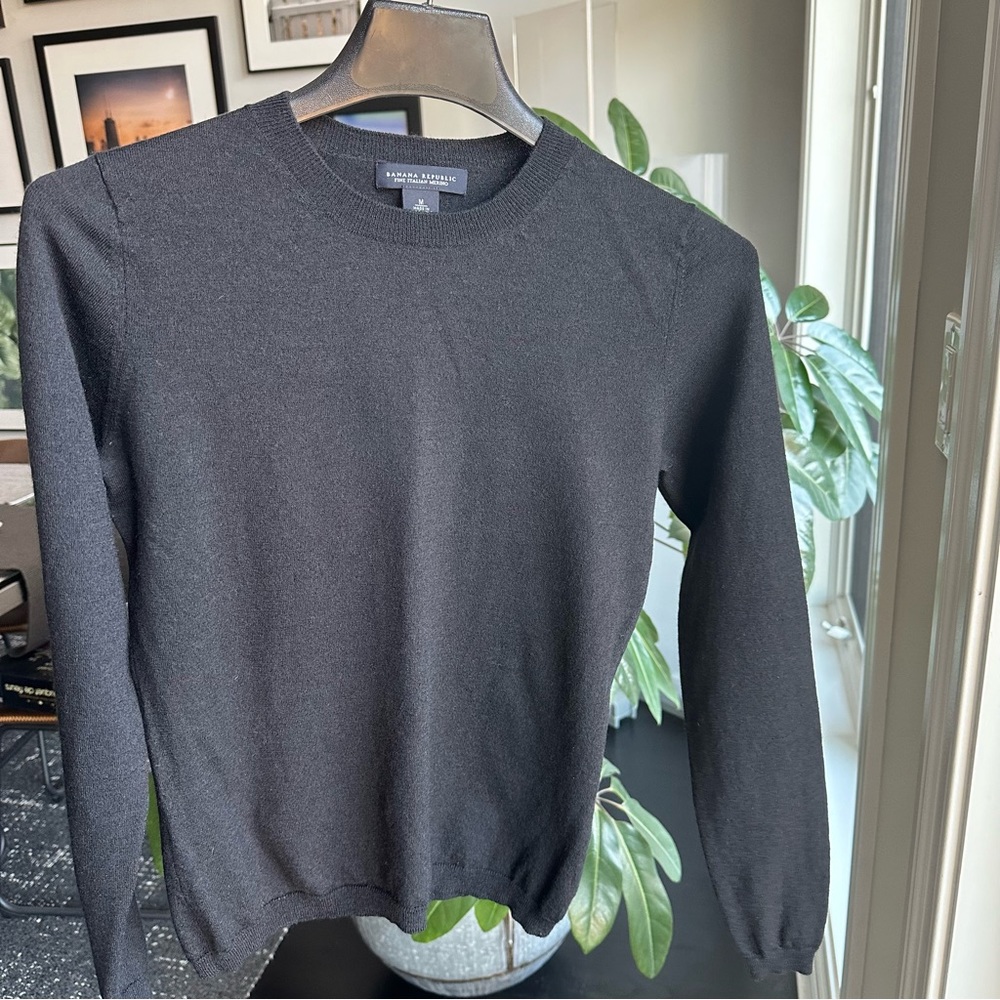 Banana Republic Wool Blend Sweater - Black Size M